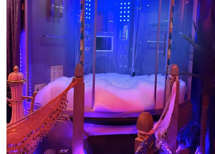 Overnight Escape - Genie Romance Micro-resort Apartment Morrison
